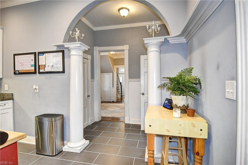 Photo 27 of 46 residential for sale in Portsmouth virginia