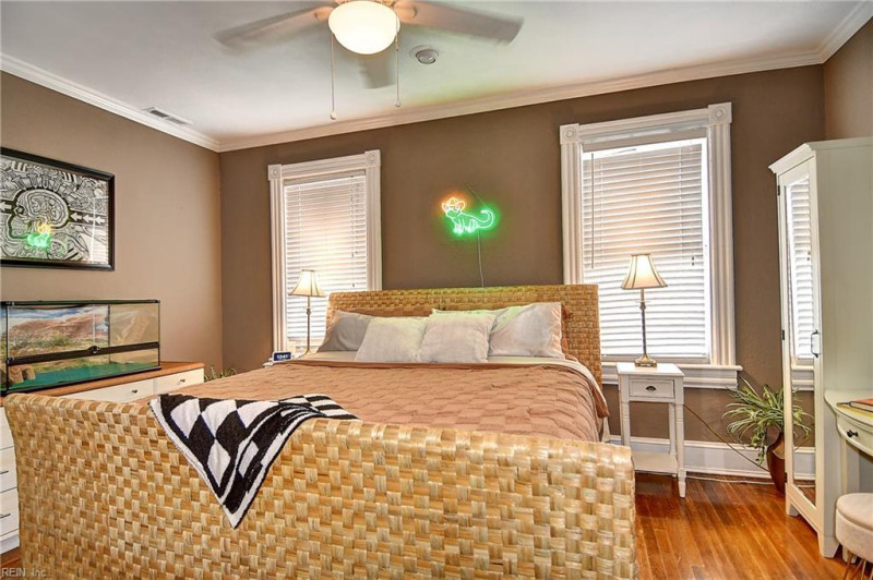 Photo 30 of 46 residential for sale in Portsmouth virginia
