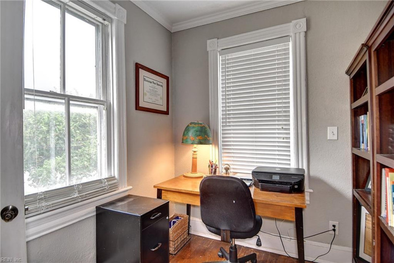 Photo 31 of 46 residential for sale in Portsmouth virginia