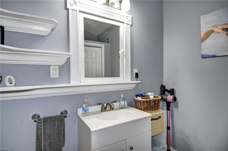 Photo 38 of 46 residential for sale in Portsmouth virginia