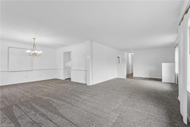 Photo 10 of 48 residential for sale in Portsmouth virginia