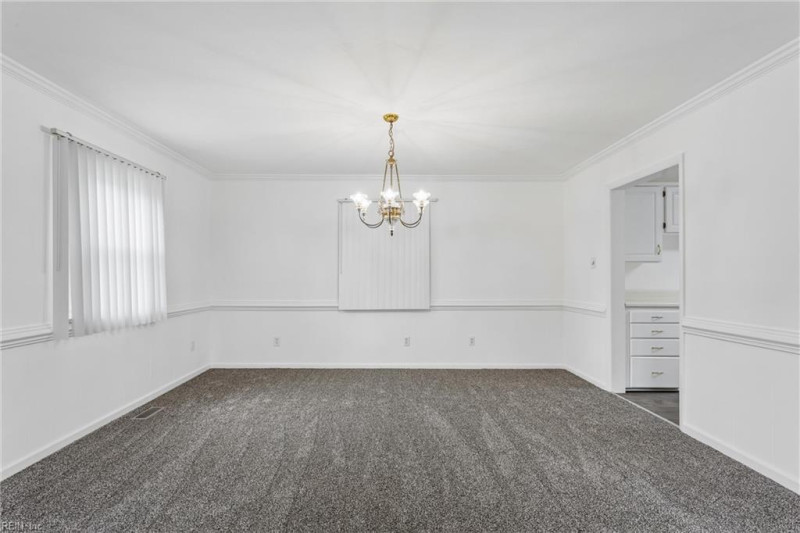 Photo 11 of 48 residential for sale in Portsmouth virginia