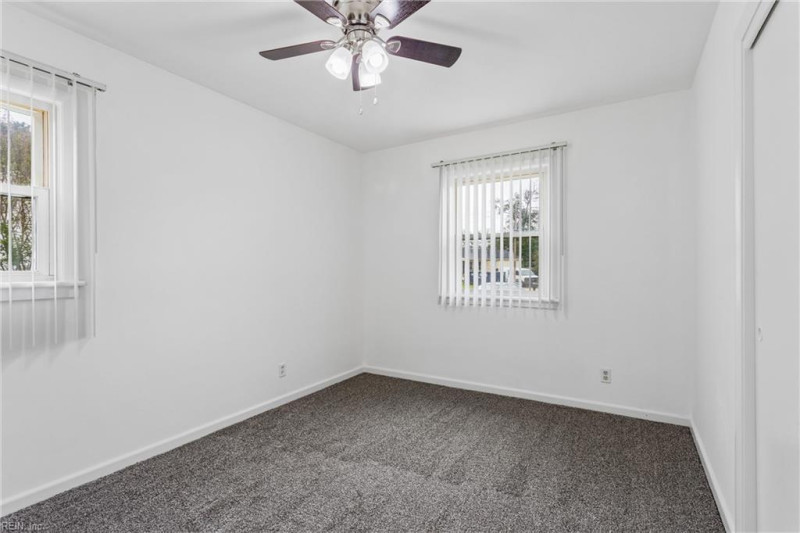 Photo 30 of 48 residential for sale in Portsmouth virginia