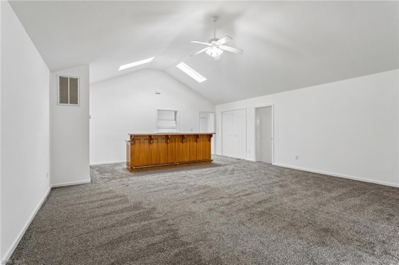 Photo 35 of 48 residential for sale in Portsmouth virginia