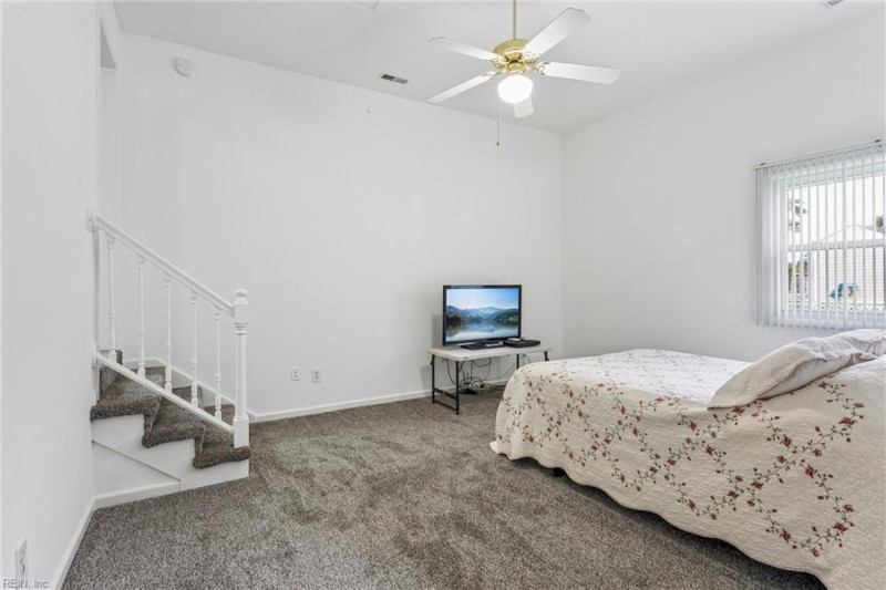 Photo 36 of 48 residential for sale in Portsmouth virginia