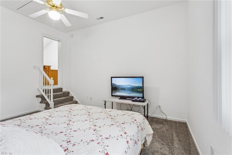 Photo 37 of 48 residential for sale in Portsmouth virginia