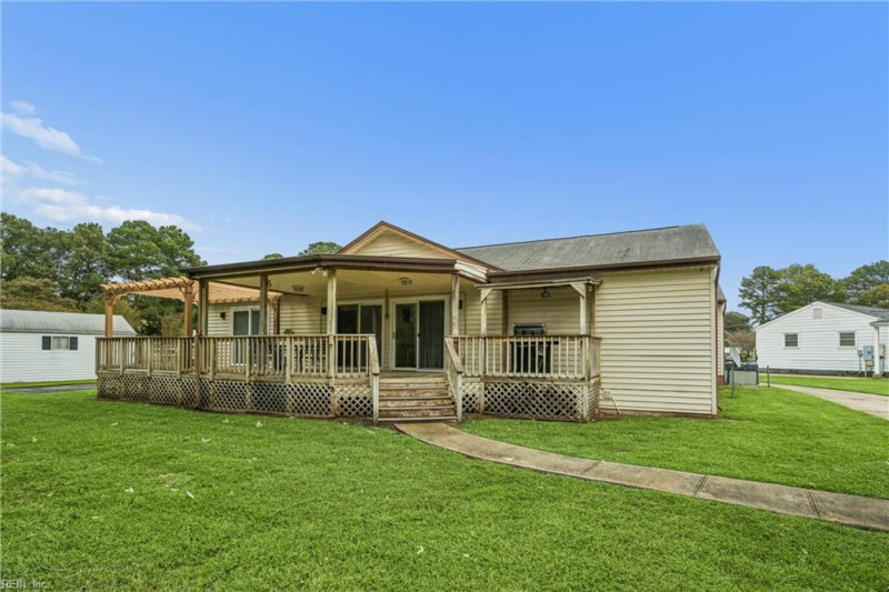 Photo 44 of 48 residential for sale in Portsmouth virginia