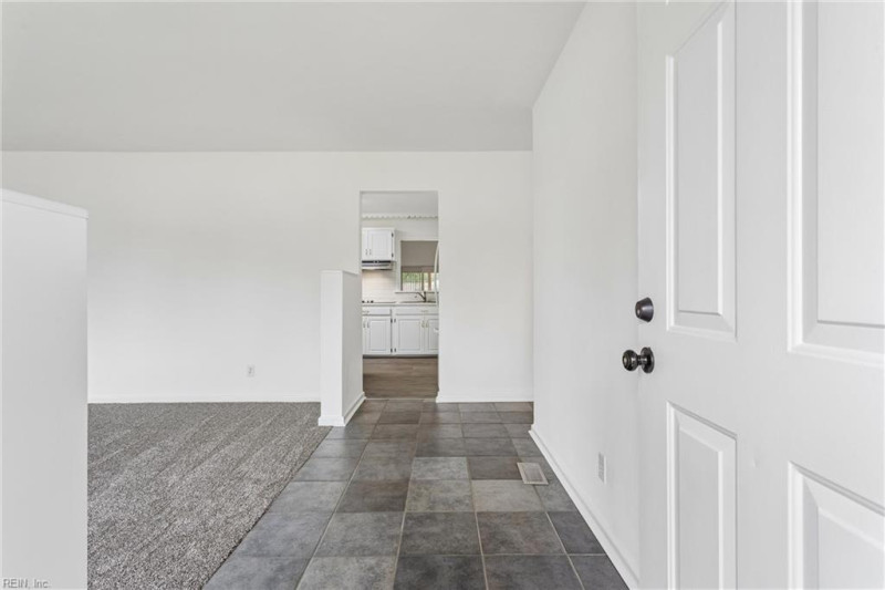 Photo 6 of 48 residential for sale in Portsmouth virginia