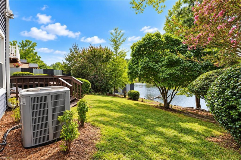 Photo 10 of 33 residential for sale in Virginia Beach virginia
