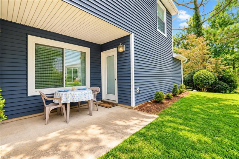 Photo 12 of 33 residential for sale in Virginia Beach virginia