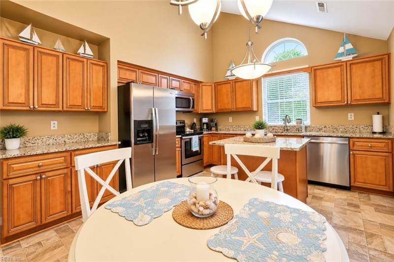 Photo 20 of 33 residential for sale in Virginia Beach virginia