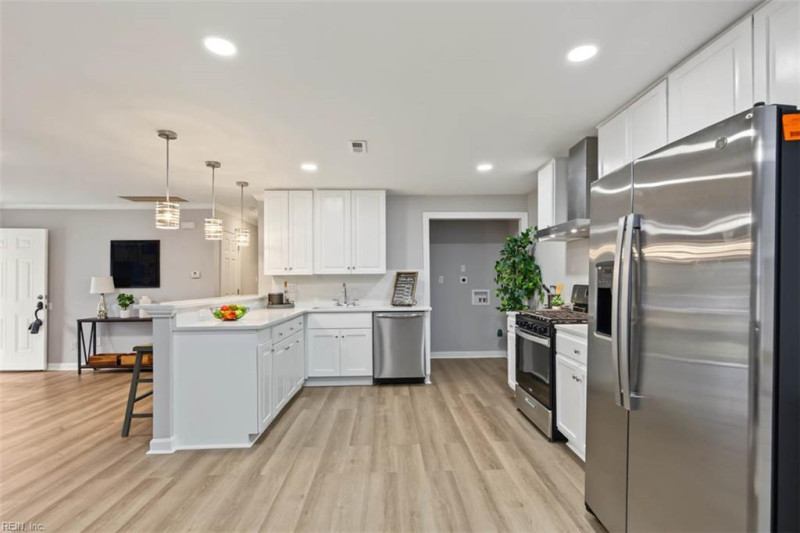 Photo 12 of 25 residential for sale in Virginia Beach virginia