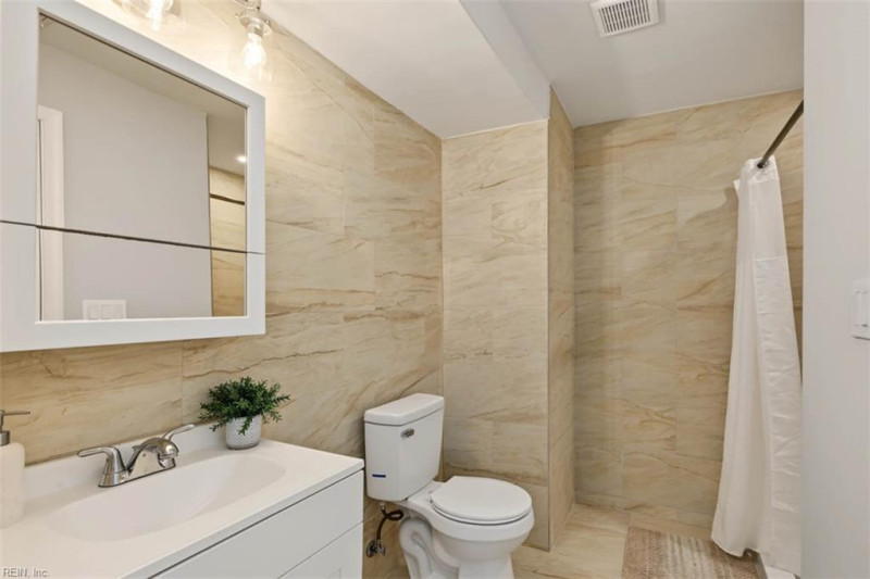 Photo 19 of 25 residential for sale in Virginia Beach virginia