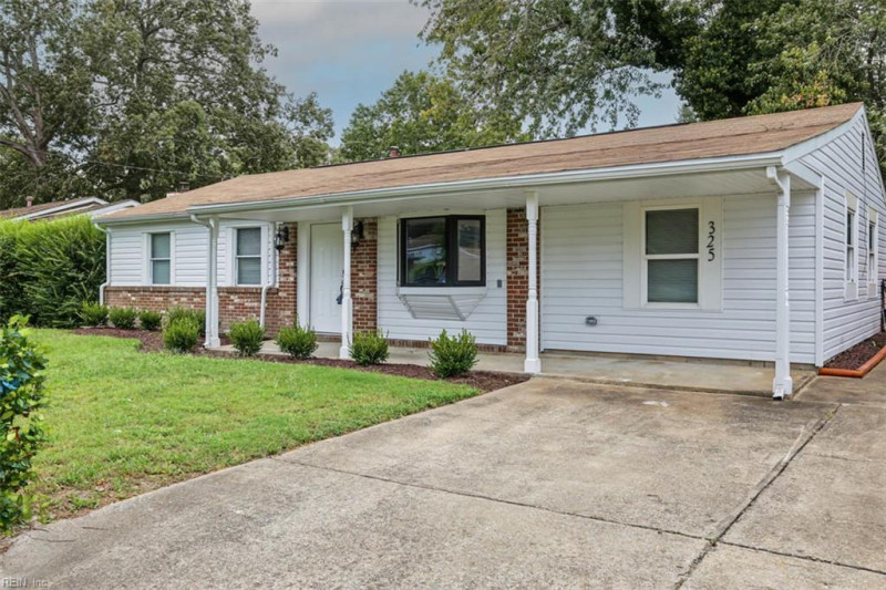 Photo 2 of 25 residential for sale in Virginia Beach virginia