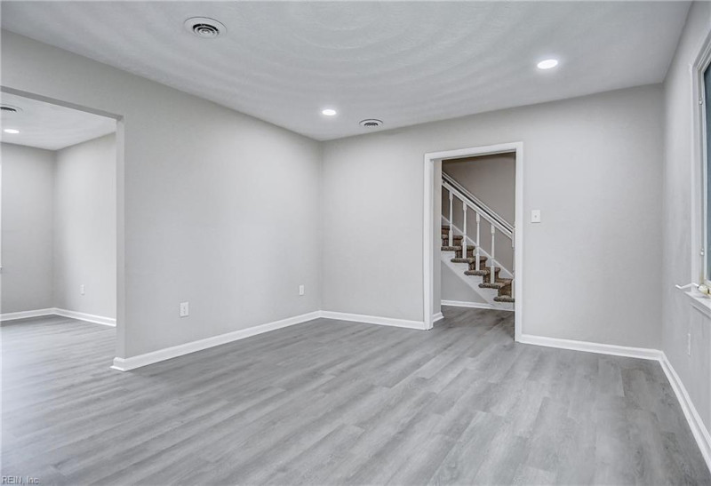 Photo 11 of 50 residential for sale in Virginia Beach virginia