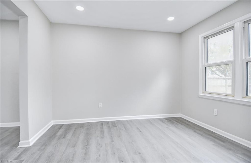 Photo 12 of 50 residential for sale in Virginia Beach virginia