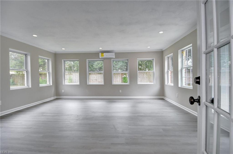 Photo 17 of 50 residential for sale in Virginia Beach virginia