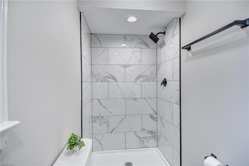 Photo 33 of 50 residential for sale in Virginia Beach virginia