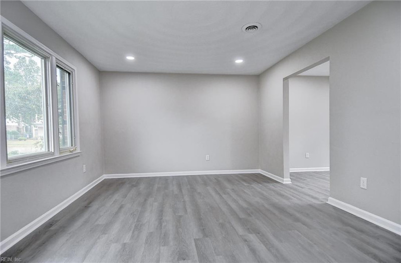Photo 9 of 50 residential for sale in Virginia Beach virginia