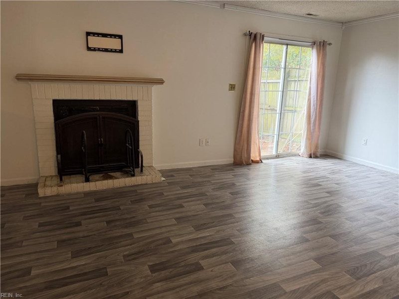Photo 10 of 13 residential for sale in Virginia Beach virginia