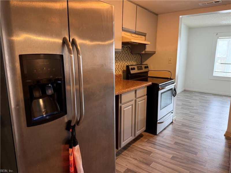 Photo 12 of 13 residential for sale in Virginia Beach virginia