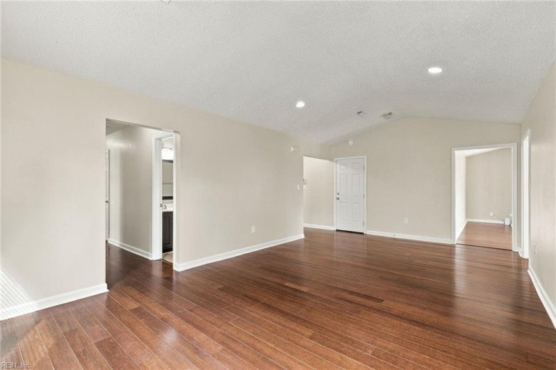 Photo 10 of 36 residential for sale in Hampton virginia