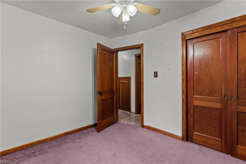 Photo 21 of 32 residential for sale in Chesapeake virginia