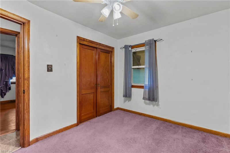 Photo 22 of 32 residential for sale in Chesapeake virginia