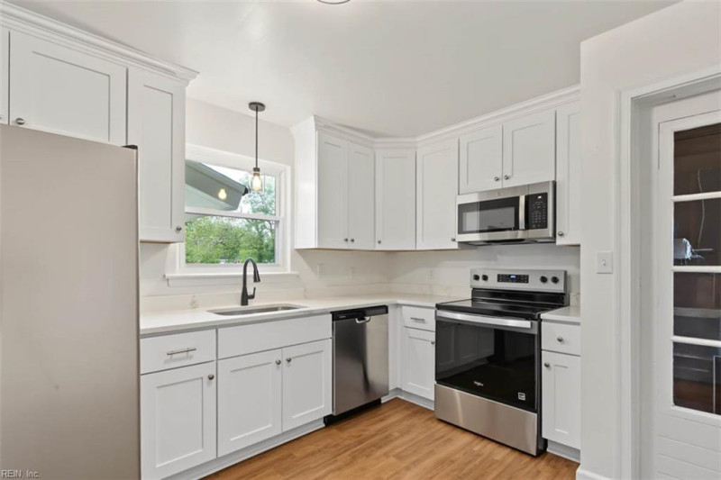 Photo 17 of 35 residential for sale in Norfolk virginia