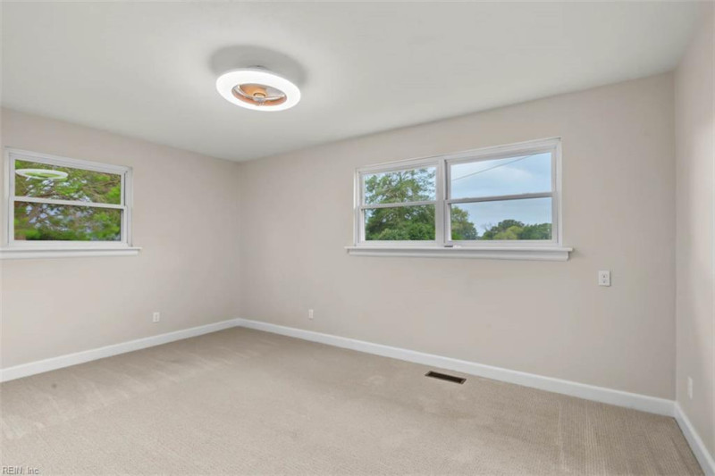 Photo 26 of 35 residential for sale in Norfolk virginia