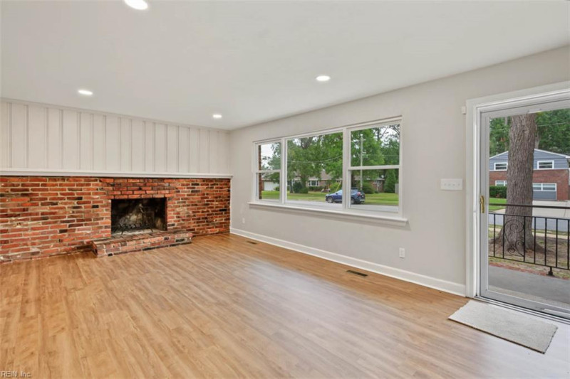 Photo 8 of 35 residential for sale in Norfolk virginia