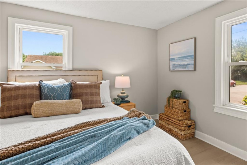 Photo 16 of 48 residential for sale in Norfolk virginia