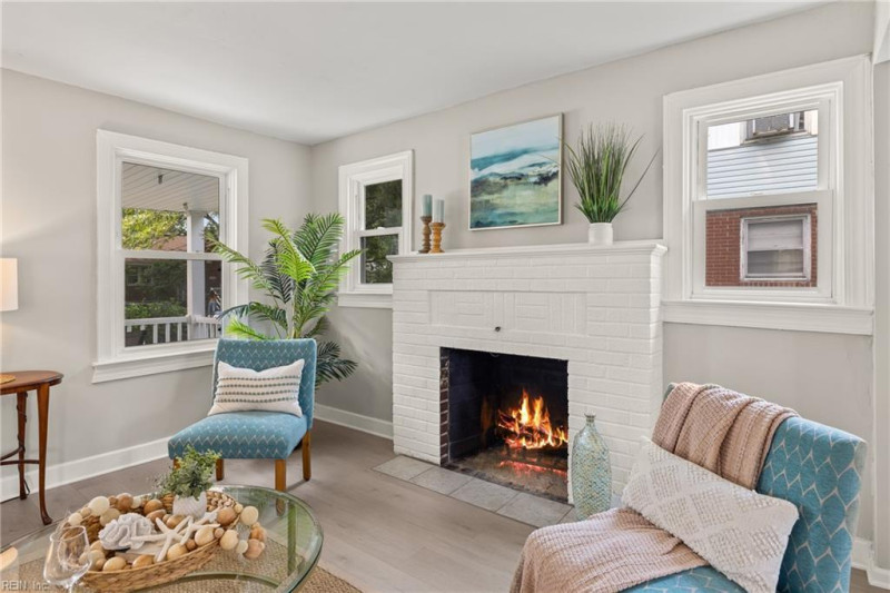 Photo 3 of 48 residential for sale in Norfolk virginia