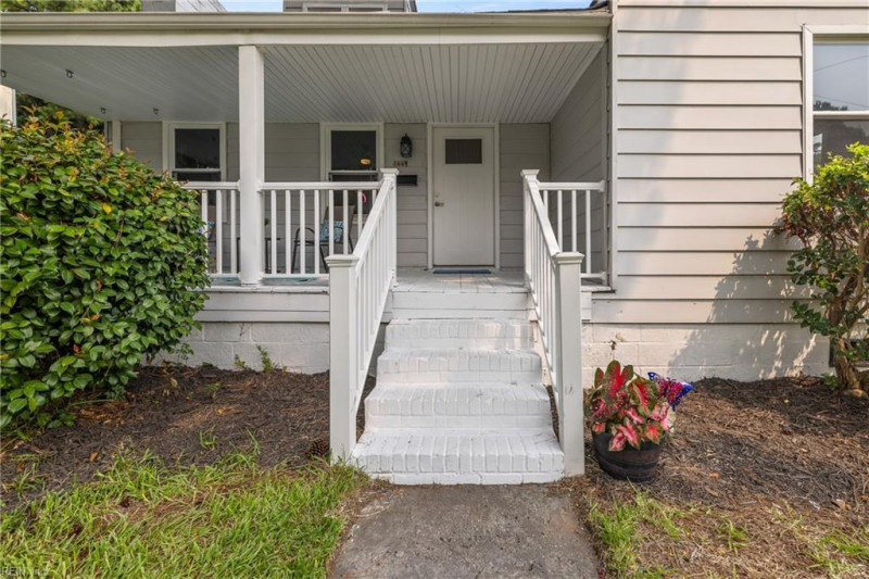 Photo 36 of 48 residential for sale in Norfolk virginia