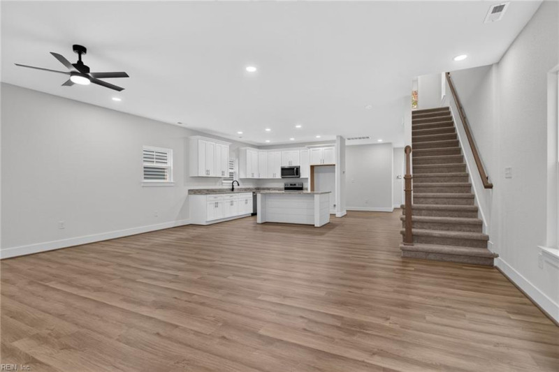 Photo 12 of 32 residential for sale in Virginia Beach virginia