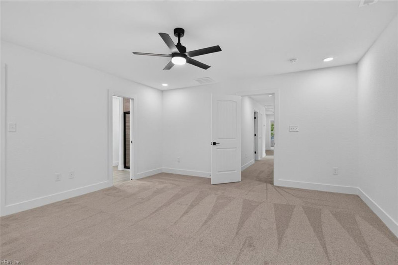 Photo 14 of 32 residential for sale in Virginia Beach virginia