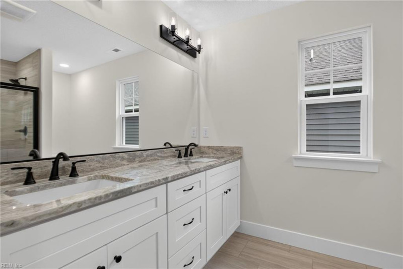 Photo 17 of 32 residential for sale in Virginia Beach virginia