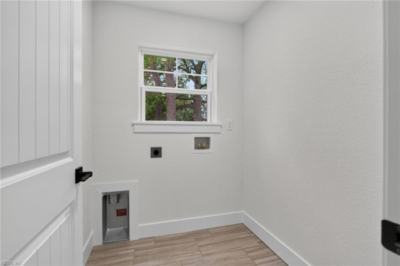 Photo 28 of 32 residential for sale in Virginia Beach virginia