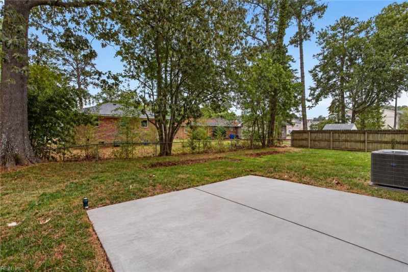 Photo 31 of 32 residential for sale in Virginia Beach virginia