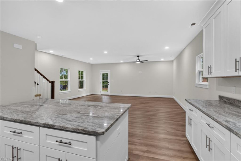 Photo 8 of 32 residential for sale in Virginia Beach virginia