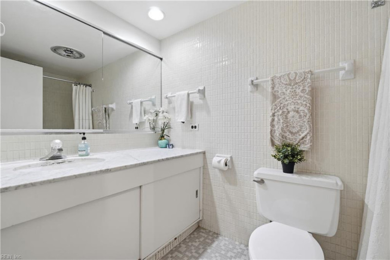 Photo 19 of 46 residential for sale in Norfolk virginia Photo 19 of 46 residential for sale in Norfolk virginia
