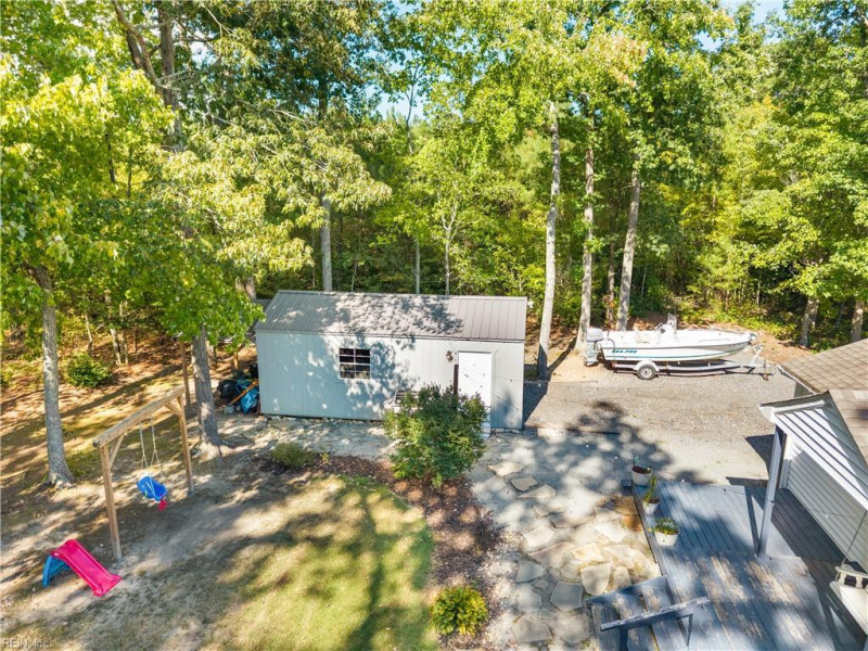 Photo 25 of 39 residential for sale in Gloucester County virginia