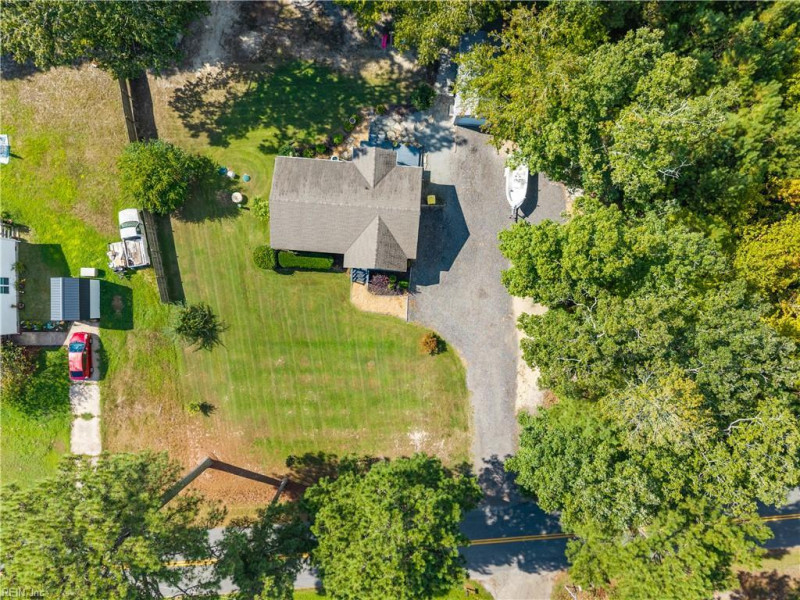 Photo 29 of 39 residential for sale in Gloucester County virginia
