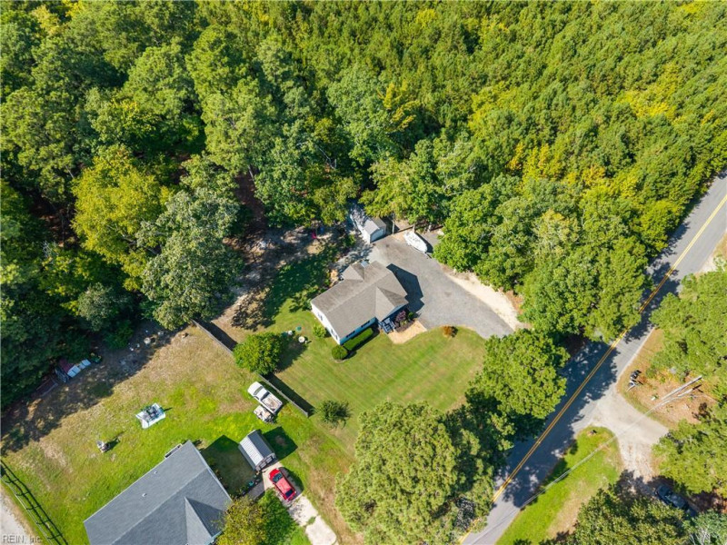 Photo 31 of 39 residential for sale in Gloucester County virginia