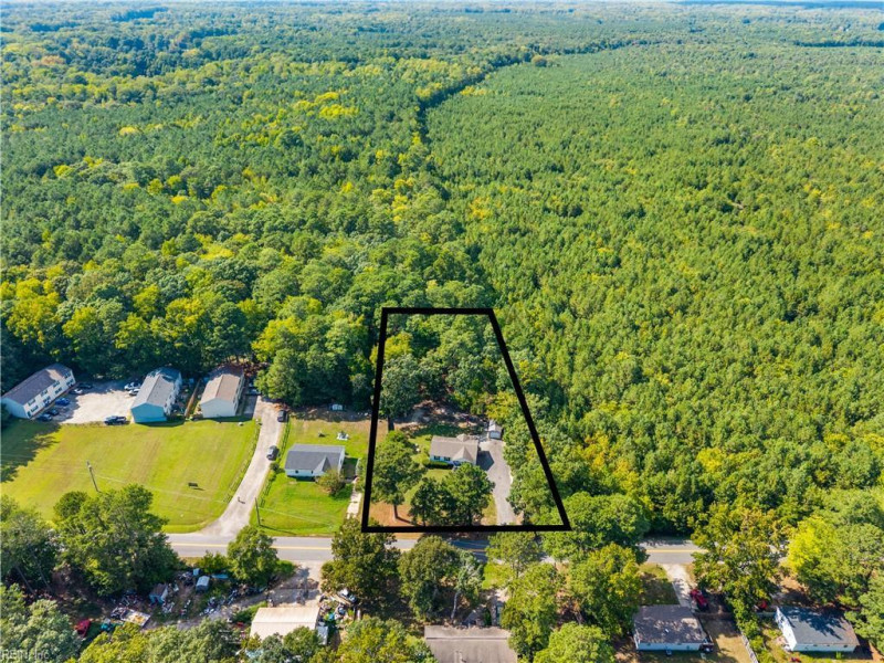 Photo 34 of 39 residential for sale in Gloucester County virginia