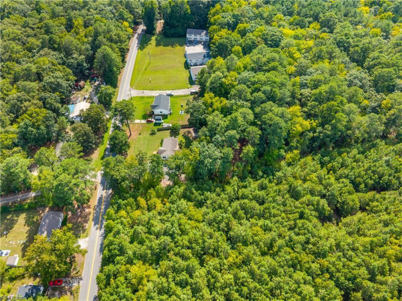 Photo 35 of 39 residential for sale in Gloucester County virginia
