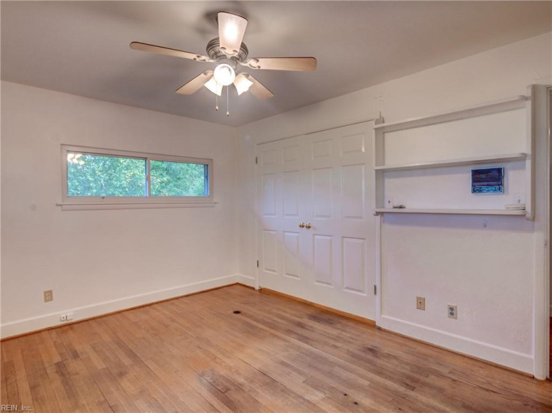 Photo 22 of 50 residential for sale in Chesapeake virginia