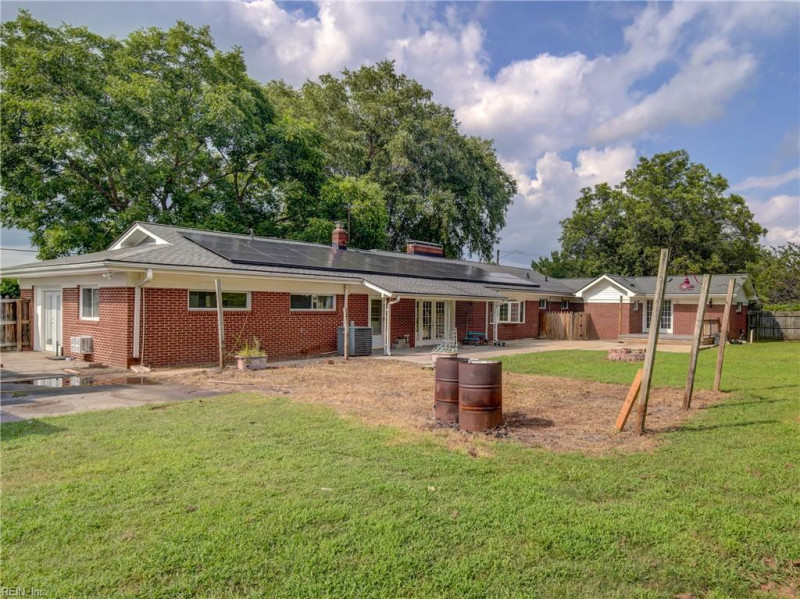 Photo 41 of 50 residential for sale in Chesapeake virginia