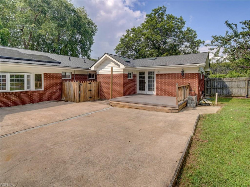 Photo 43 of 50 residential for sale in Chesapeake virginia