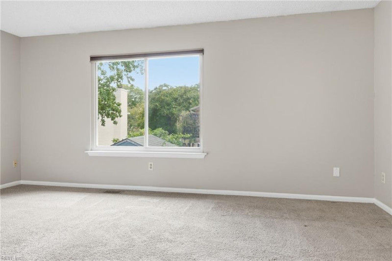 Photo 16 of 30 residential for sale in Virginia Beach virginia